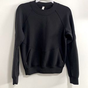 LuluLemon Black Crew Neck